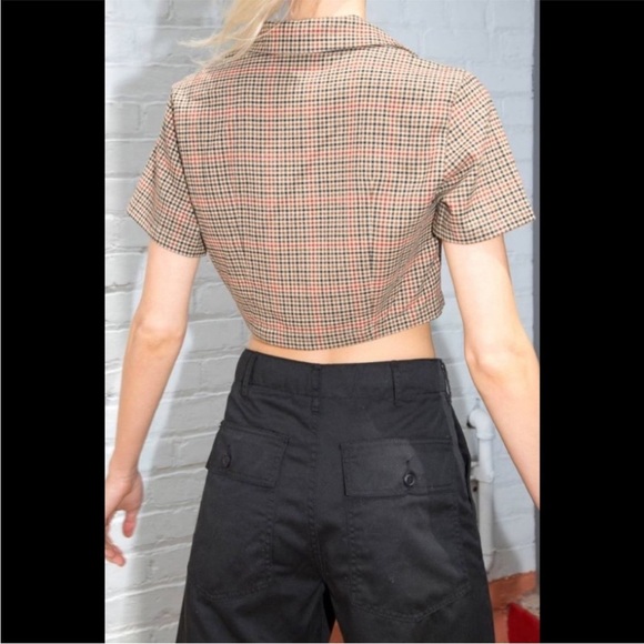 John Galt Brown by Brandy Melville Red Plaid Collared Crop Top Medium - Picture 3 of 11